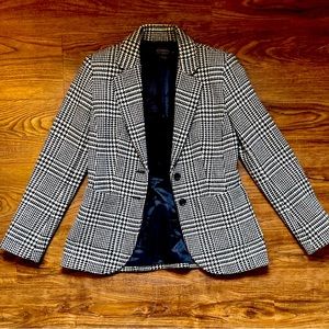 Pendleton 100% wool houndstooth blazer. Size 0